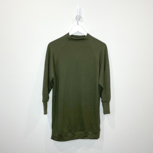 Socialite Green Knit Textured Long Sleeve Dress - Picture 2 of 6